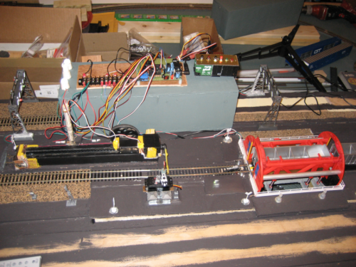 model-train-rotary-dumper-using-a-parallax-microcontroller
