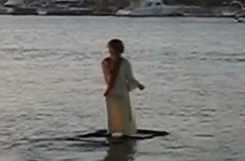 jesus-walks-on-water-robot