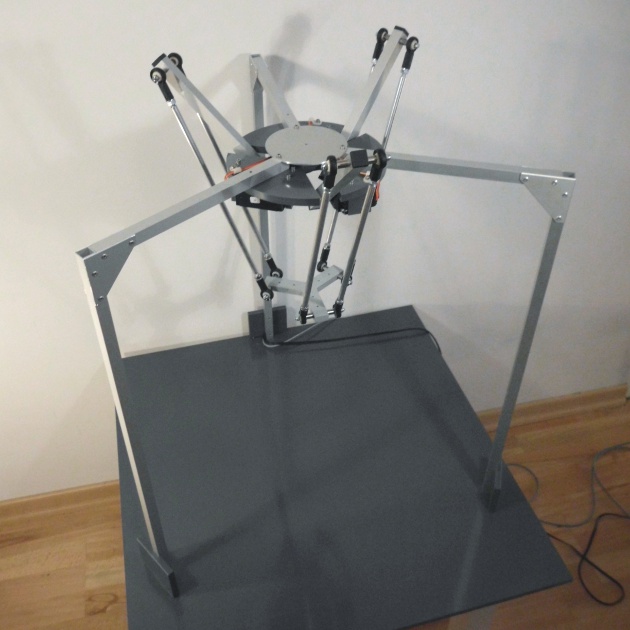 Microsoft Kinect controlled Delta Robot