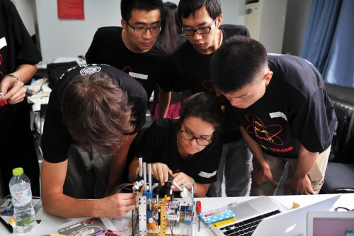 Nanoscope built with Lego, Makeblock and Arduino